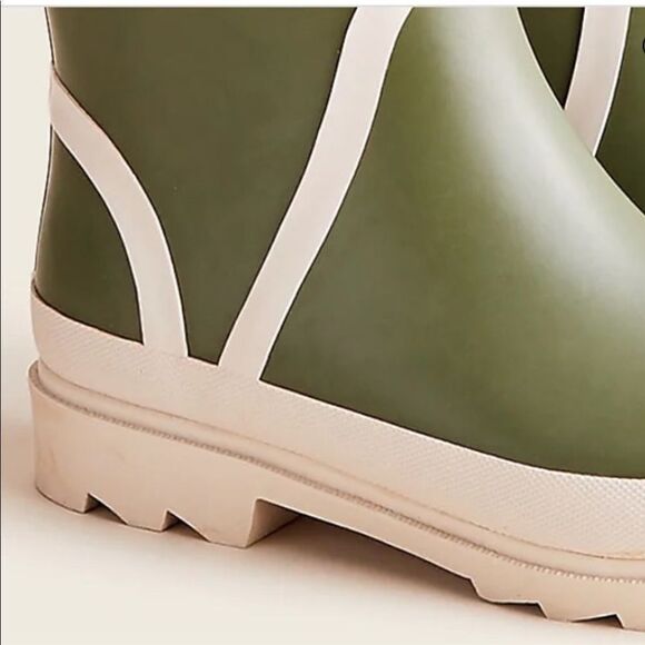 J. Crew New in box Blue Tall Lug-Sole Rain Boots Size 6 - Picture 2 of 3